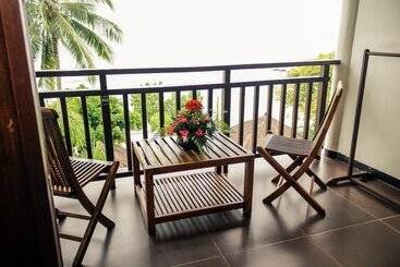 Отель Palm Beach Resort