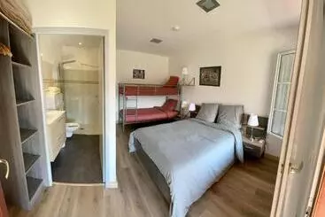 Aamiaismajoitus (B&B) Chambres Zazpiak