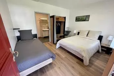 تختخواب و صبحانه Chambres Zazpiak