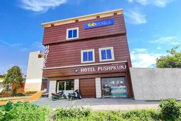 Fabhotel Pushp Kunj