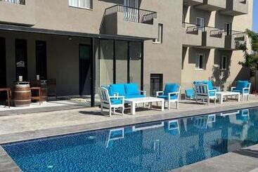 Aitch Boutique Hotel   An Lih