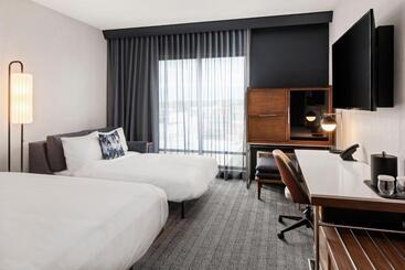 فندق Courtyard By Marriott Owatonna Downtown