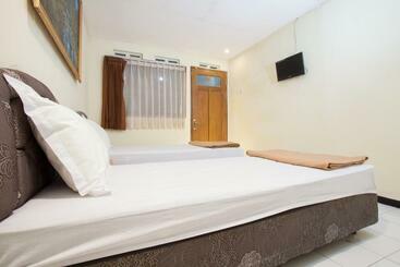 Hotel Els Guest House Redpartner