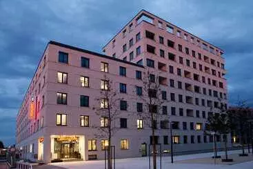 Otel Hampton By Hilton Regensburg