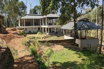 Hotel Wild Wood Resort By Stayapart