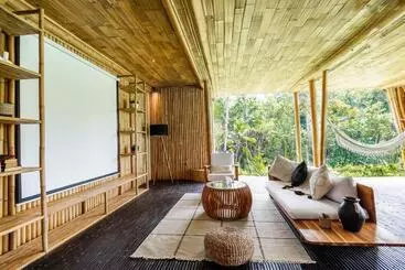 Lomakeskus Eco Six Bali