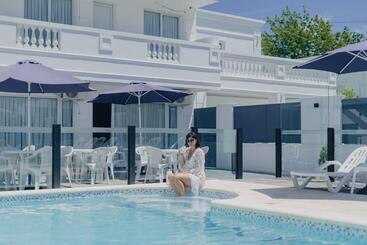 Aparthotel Saint Uriel