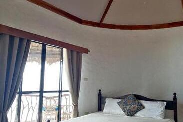 Villa Marmarine Beach Resort & Restaurant