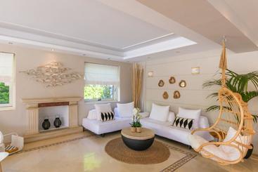 Drossia Palms Hotel And Nisos Beach Suites