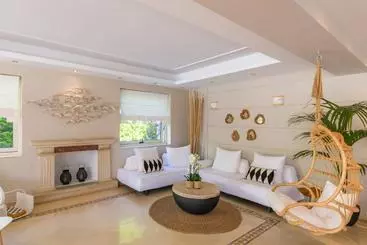 Drossia Palms Hotel And Nisos Beach Suites