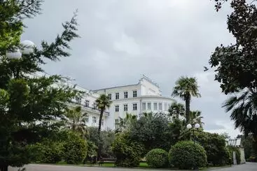 فندق Primorskaya