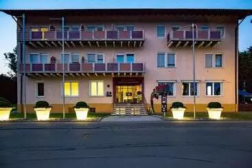 Отель Solegarten