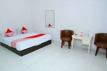 הוסטל Grand Wisata Hotel By Oyo Rooms