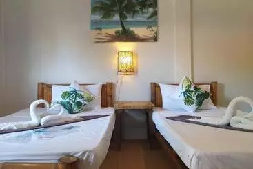 Hotel The Sharks Tail Dive Resort