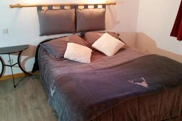 پانسیون Auberge Du Clot