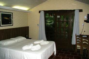 مسافرخانه Pousada George S Village