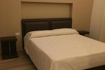 Отель B&b La Dimora