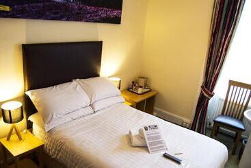 Hotel Buccleuch Arms