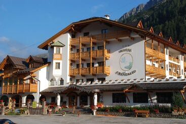 בית מלון כפרי Cristallo