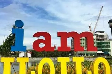 アパートホテル Avida Atria T2 E , Near Sm City, Esplanade Iloilo River And Smallville