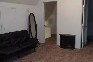 Aamiaismajoitus (B&B) Quiet Upstairs Studio Close To Town 420 Friendly