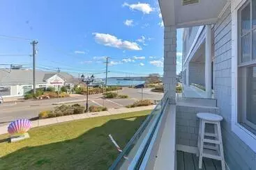 Huoneistohotelli Harbourtown Suite Water View