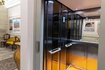 پانسیون Chambre Lyre Maison De L église Du Couvent