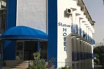 ホテル Status