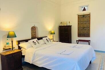 膳宿费 Mosaics Guest House