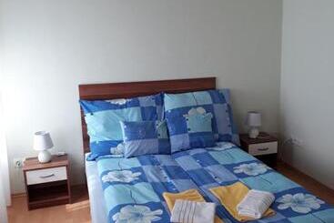 ペンション Piac Utcai Apartman