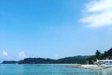 Puerto Galera Hostel