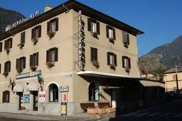 ホテル Delle Alpi