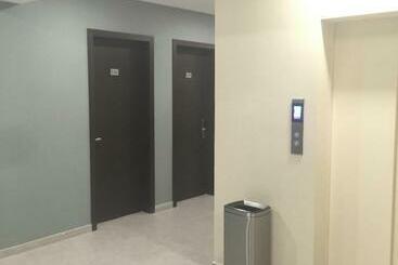 هتل Crystal Residence 530 & 531