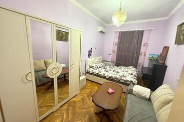 Karson Family Hostel & Guest House