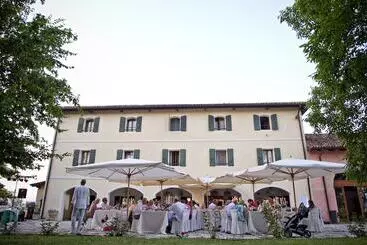 بيت ريفى Agriturismo Rechsteiner