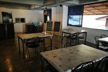 هاستل Duangdren Apartment