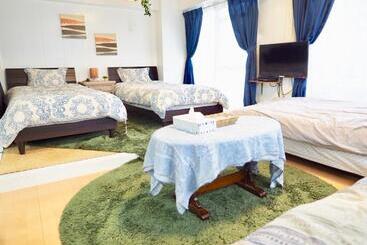 アパートホテル Holiday Homes Tsuboya 301