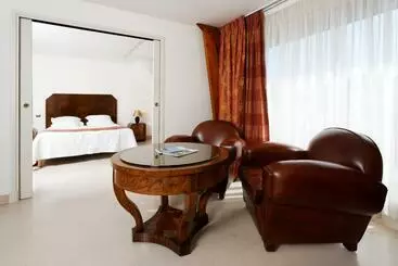 ホテル Logis L Auberge   Maison Glenn Anna