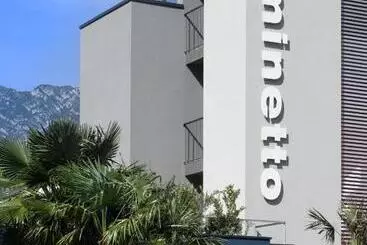 בית מלון כפרי Al Caminetto