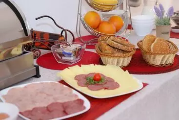 مُتل Villa Deny Mostar   With Free Parking