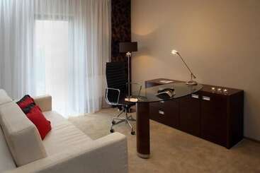 Golden Fish Hotel Apartments