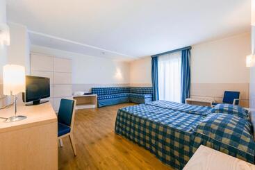 בית מלון כפרי Caravel Bike