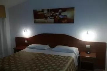 هتل La Piccola Stazione