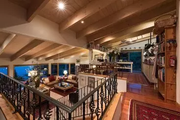 호텔 Cliff Edge By The Sea