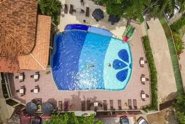 בית מלון כפרי Floral Inn Family