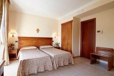 Отель Le Terrazze Sul Gargano