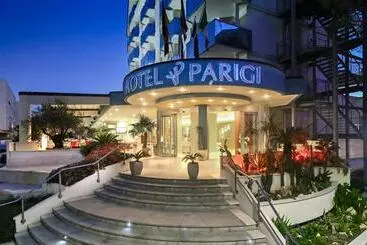 ホテル Parigi