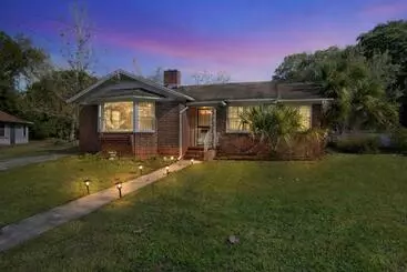 Majatalo Comfy Pet Friendly Home In Jacksonville Mins To Downtown’s