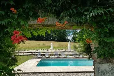 ベッドアンドブレックファースト Le Clos Du Mûrier