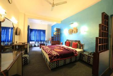 Отель Maganji's